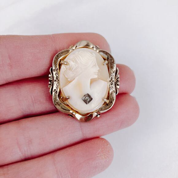 Vintage Coro Cameo Brooch 40s-50s Diamond Accent 10K Gold Plated Shell Carving - Picture 3 of 11